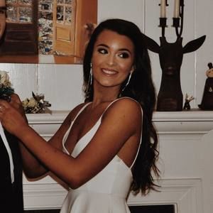 Meet your Posher, Ella